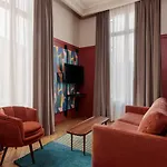 Apartahotel Frenchdoor Corneille