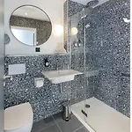 Apartahotel Frenchdoor Corneille