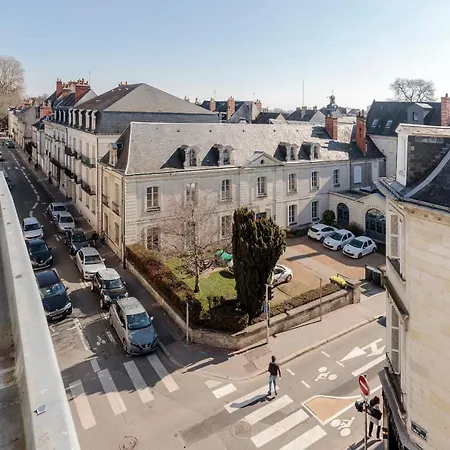 Frenchdoor Tours Corneille Tours