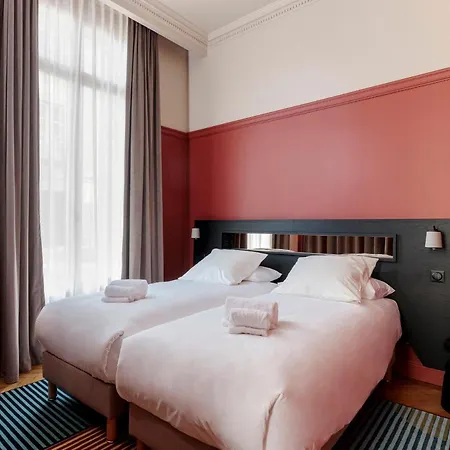 Frenchdoor Corneille 3* Τουρ