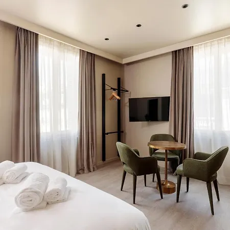 Appart hôtel Corneille - Entrée Autonome, Réception En Ligne - Encore Mieux Tours