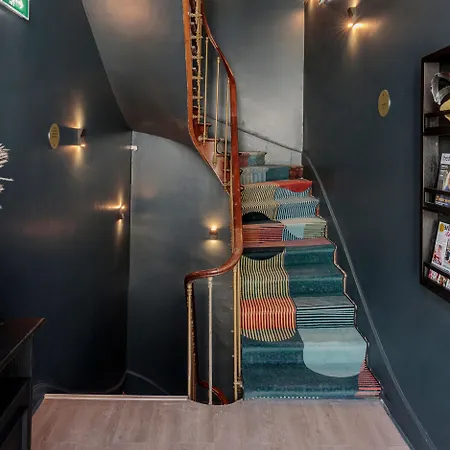 Corneille - Entree Autonome, Reception En Ligne - Encore Mieux Tours