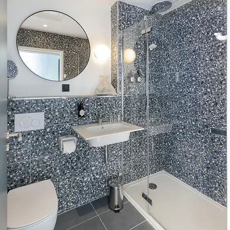 Aparthotel Corneille - Entree Autonome, Reception En Ligne - Encore Mieux