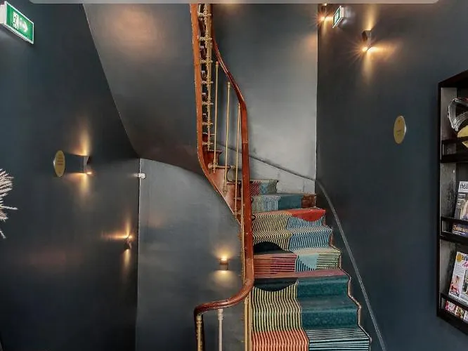 Frenchdoor Tours Corneille