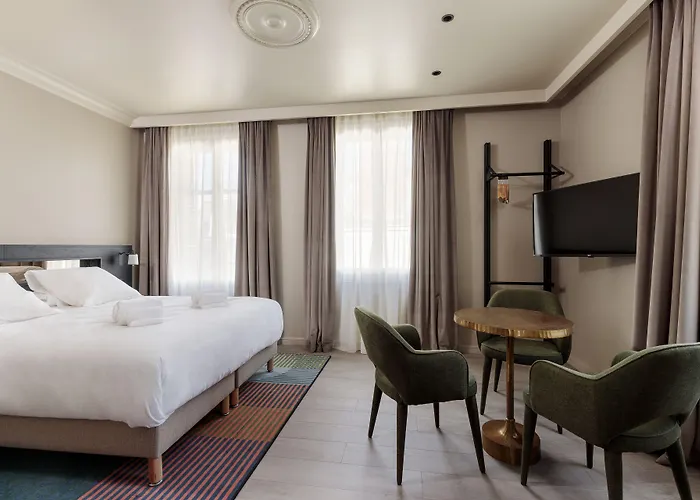 Frenchdoor Tours Corneille Apartmanhotel