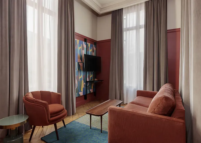 Frenchdoor Tours Corneille