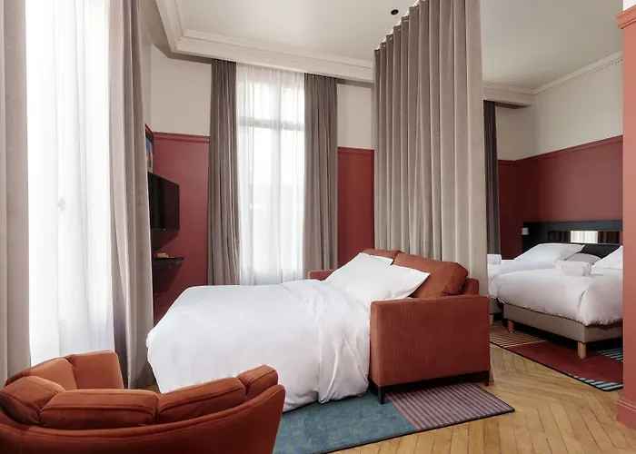 Frenchdoor Tours Corneille Tours