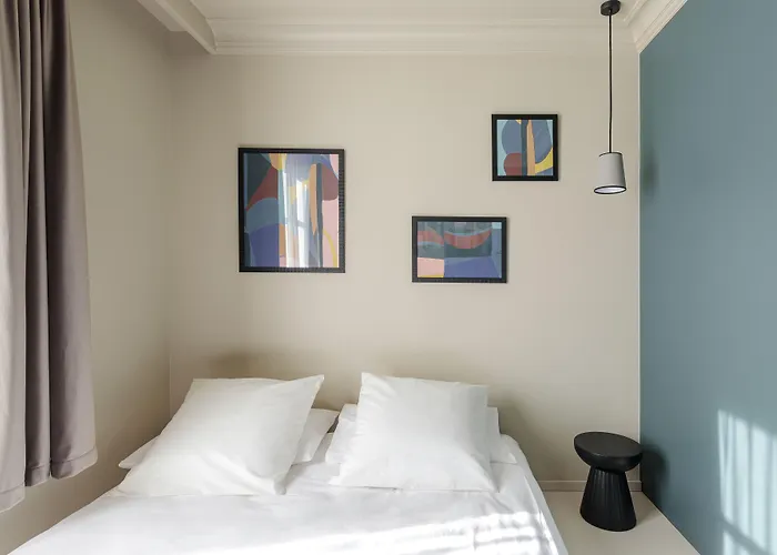 Frenchdoor Tours Corneille 3*